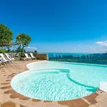 Apartamento Beautiful In Magliolo