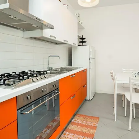 1 Bedroom In Apartment