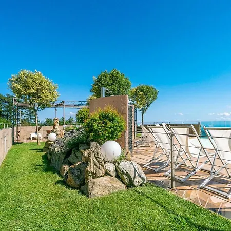 Lägenhet Beautiful In Magliolo